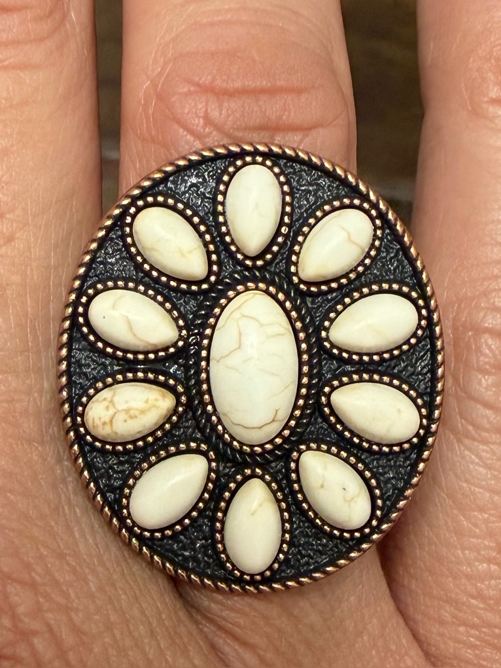 Western Ring White Stone Floral Cocktail Ring Cowgirl Style Southwestern